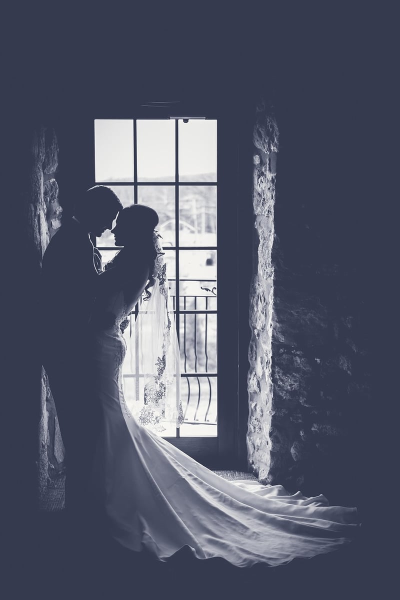 Vintage Wedding Bride and Groom